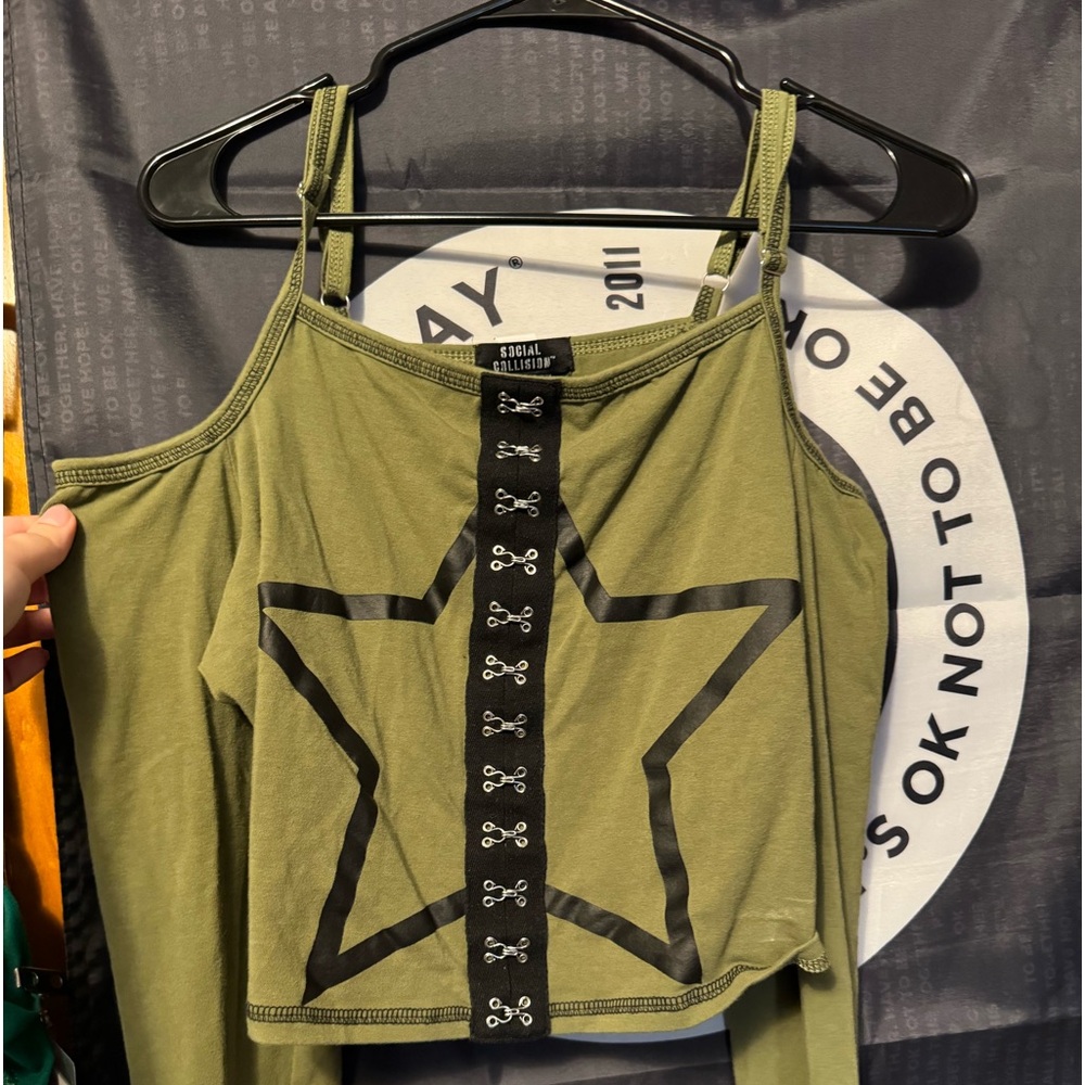 green social collision hot topic crop top